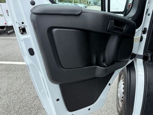 Used 2023 RAM ProMaster 2500 FWD image 17