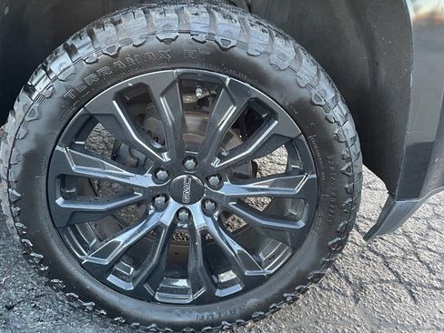 Used 2015 GMC Yukon SLT w/ Open Road Package image 9