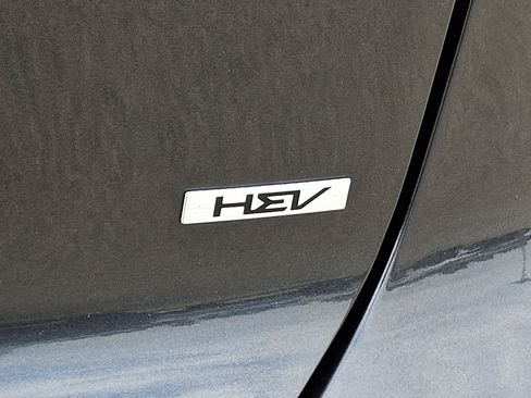 Used 2024 Kia Niro EX FWD image 29
