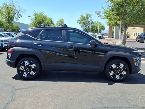Certified 2025 Hyundai Kona SEL AWD/4WD image 6
