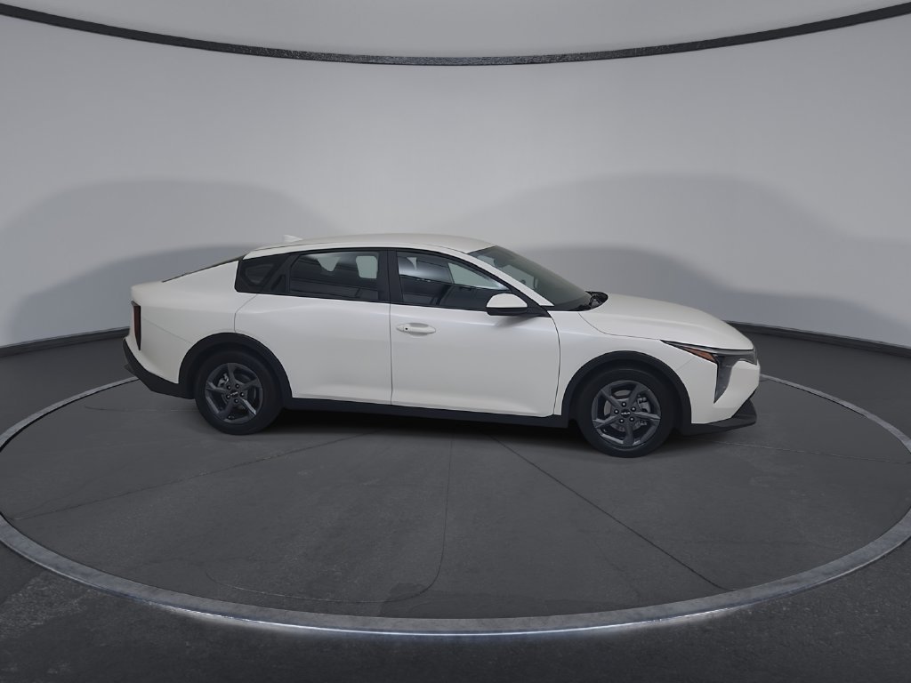 Used 2025 Kia K4 FWD image 18