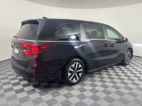 Used 2025 Honda Odyssey EX-L image 40