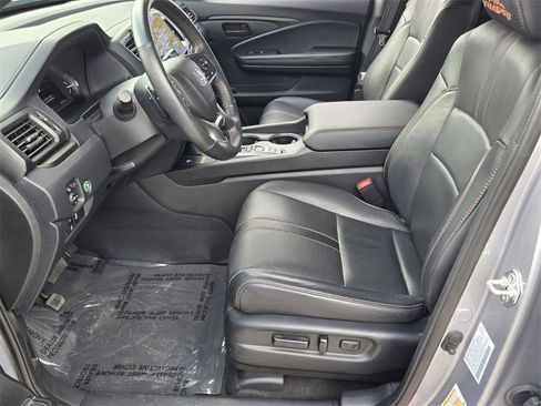 Certified 2024 Honda Passport TrailSport image 11
