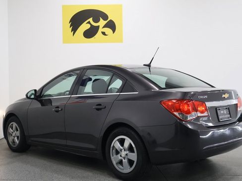 Used 2014 Chevrolet Cruze LT image 9