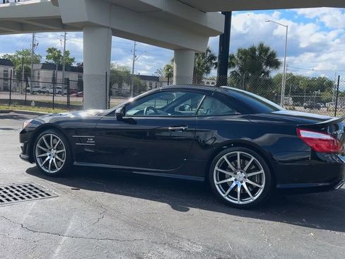Used 2015 Mercedes-Benz SL 63 AMG image 6