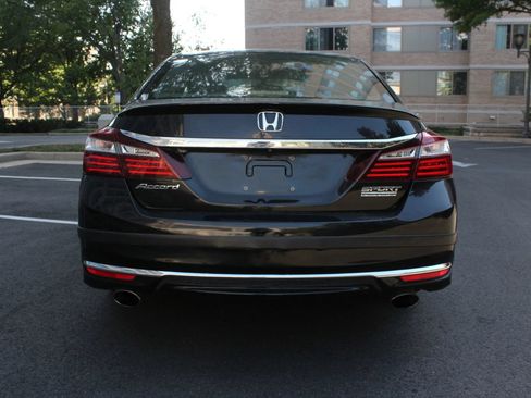 Used 2017 Honda Accord Sport Special Edition image 8