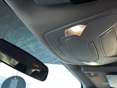 Used 2018 Ford Escape SE FWD image 21