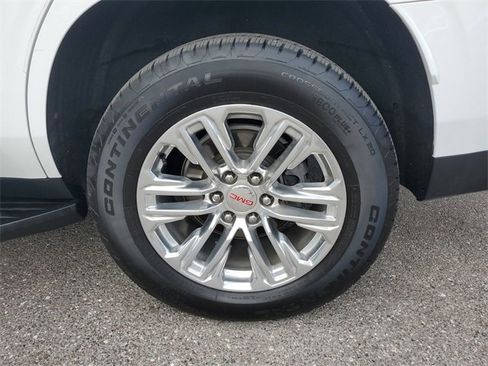 Used 2022 GMC Yukon SLT w/ SLT Premium Package image 24