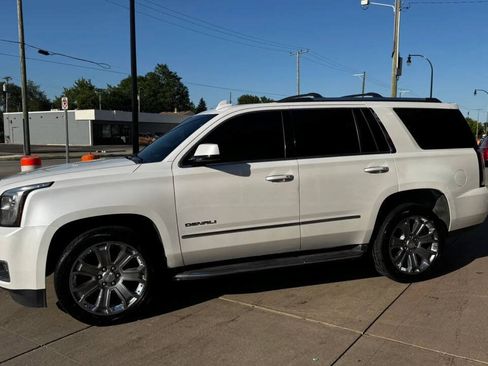 Used 2016 GMC Yukon Denali w/ Open Road Package AWD/4WD image 9
