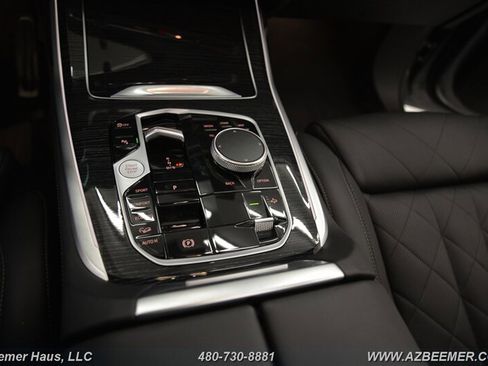 Used 2023 BMW X7 M60i w/ Climate Comfort Package image 38