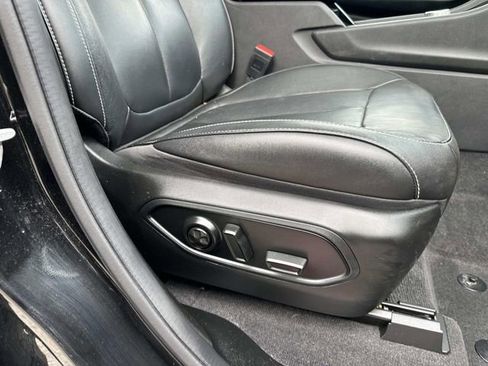 Certified 2022 Jeep Grand Cherokee Limited image 10