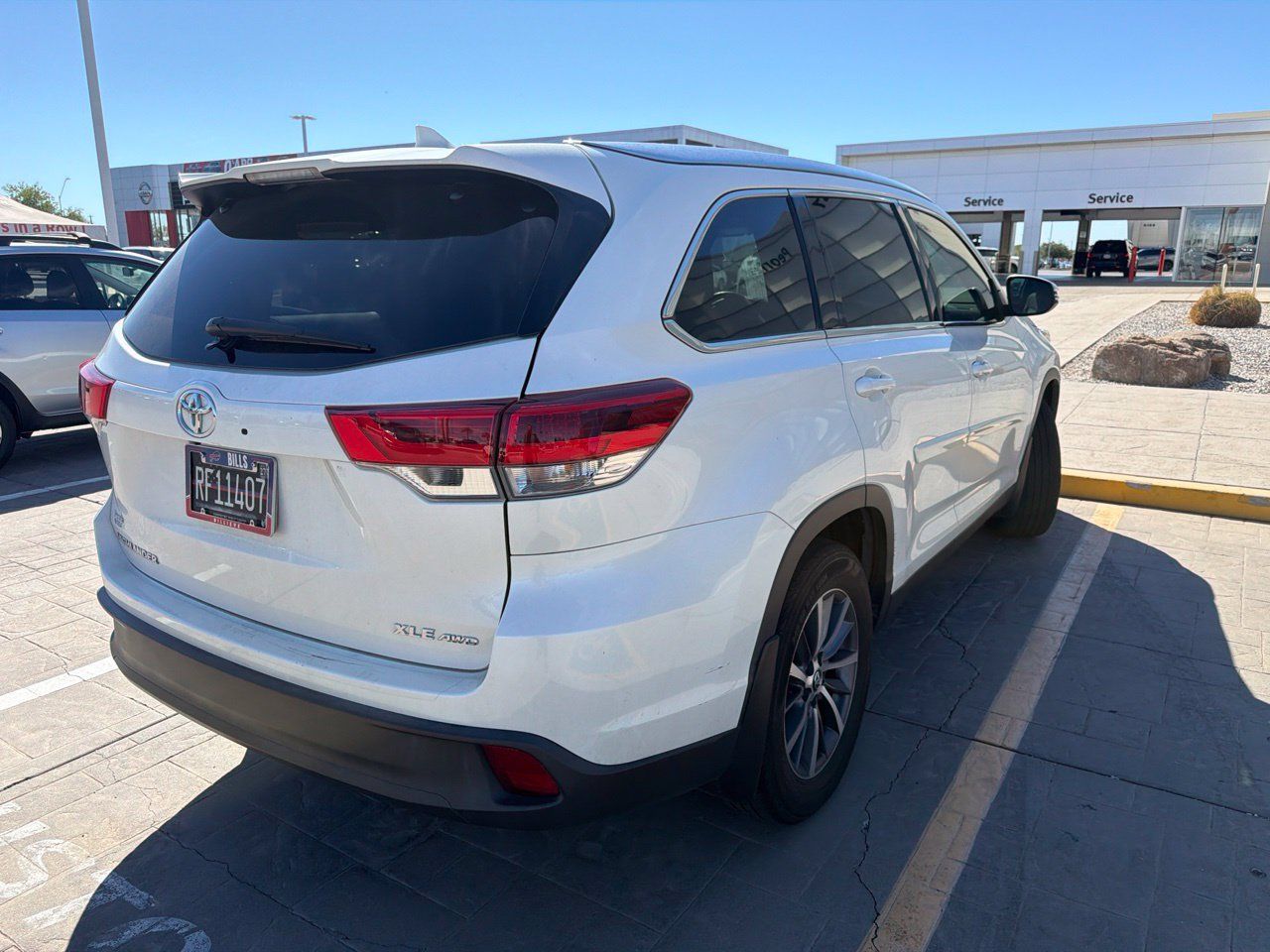 Used 2019 Toyota Highlander XLE AWD/4WD image 5