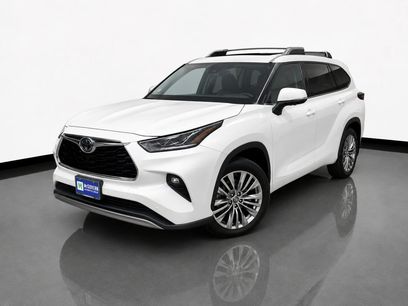 Used 2024 Toyota Highlander Platinum