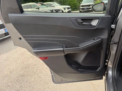 Used 2022 Ford Escape SE AWD/4WD image 7