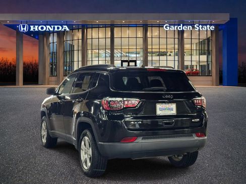 Used 2019 Jeep Compass Latitude w/ Popular Equipment Group AWD/4WD image 4