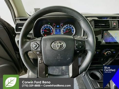 Used 2018 Toyota 4Runner TRD Off-Road Premium w/ Convenience Package image 15