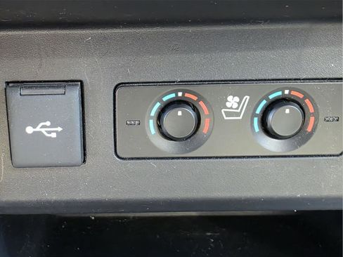 Used 2023 Toyota 4Runner Limited image 25