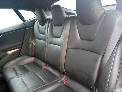 Used 2020 Tesla Model S Long Range Plus image 16