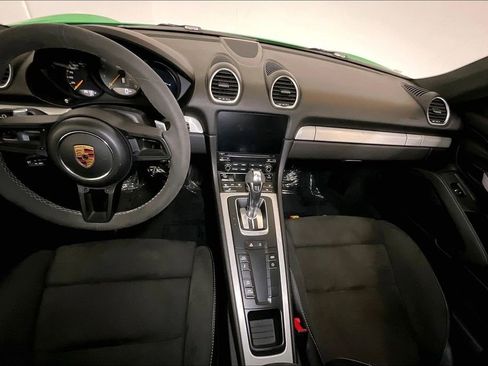 Used 2022 Porsche 718 Cayman GT4 image 22