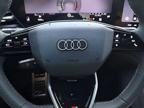 New 2026 Audi SQ5 Premium Plus AWD/4WD image 18