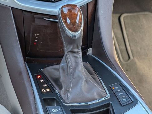 Used 2013 Cadillac SRX Luxury w/ Driver Awareness Package FWD image 16