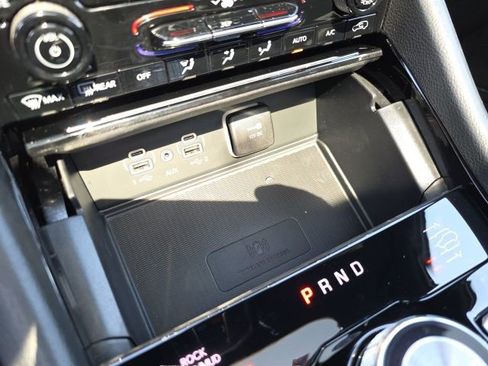 Used 2025 Jeep Grand Cherokee Overland w/ Adv Protech Group III image 31