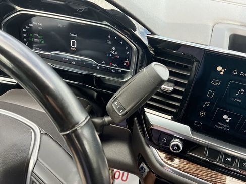 Used 2024 GMC Sierra 1500 Elevation image 16