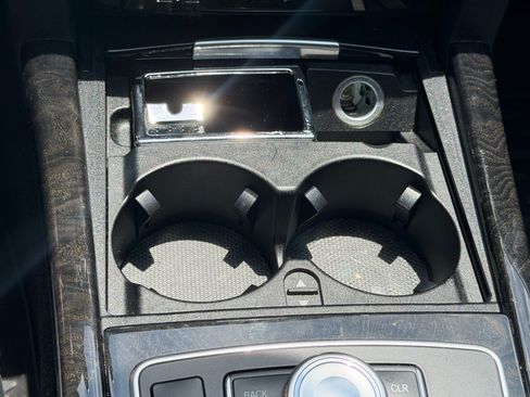 Used 2010 Mercedes-Benz E 350 4MATIC Sedan image 25