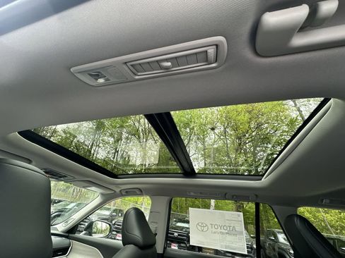New 2026 Toyota Grand Highlander AWD image 26