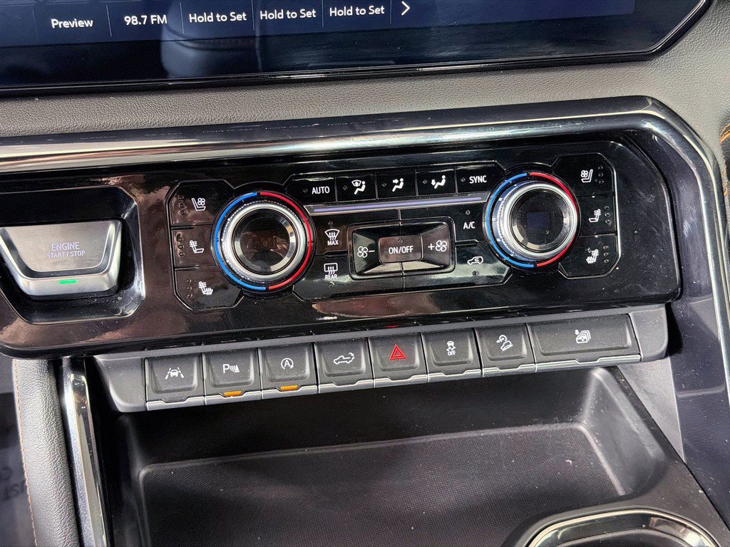 Used 2022 GMC Sierra 1500 AT4 w/ Technology Package AWD/4WD image 37