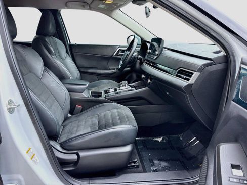 Used 2022 Mitsubishi Outlander SE AWD/4WD image 28