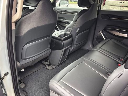 New 2026 Kia EV9 Light image 14