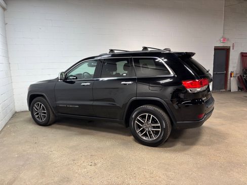 Used 2019 Jeep Grand Cherokee Limited AWD/4WD image 10