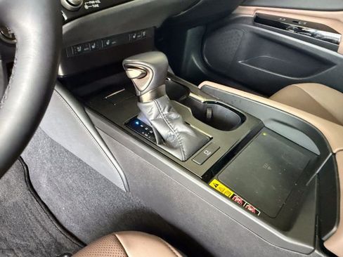 Certified 2025 Lexus ES 350 w/ Premium Package FWD image 21
