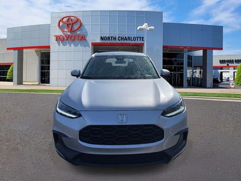 Used 2023 Honda HR-V LX image 5
