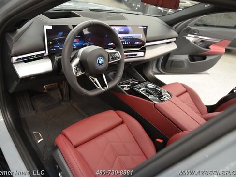 Used 2026 BMW i5 eDrive40 RWD image 11