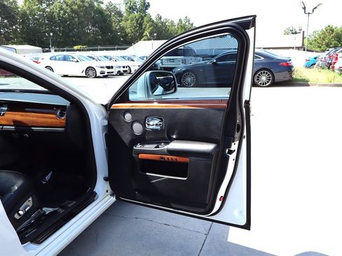 Used 2011 Rolls-Royce Ghost RWD image 63