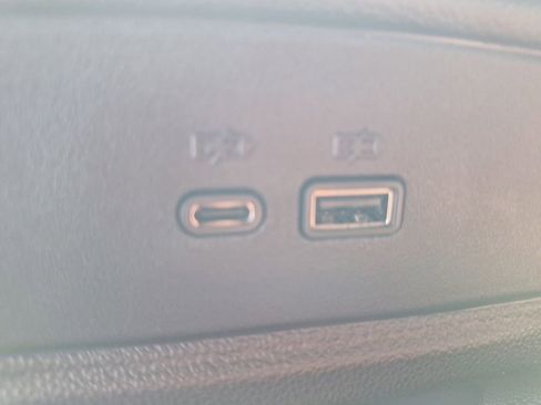 New 2026 Chevrolet Trax RS w/ Sunroof Package image 10