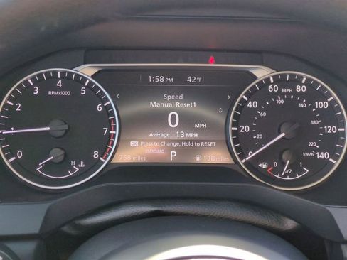 Used 2025 Nissan Pathfinder S image 15