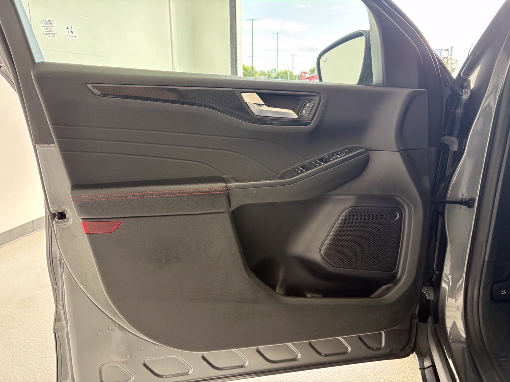 Used 2024 Ford Escape ST-Line AWD/4WD image 27