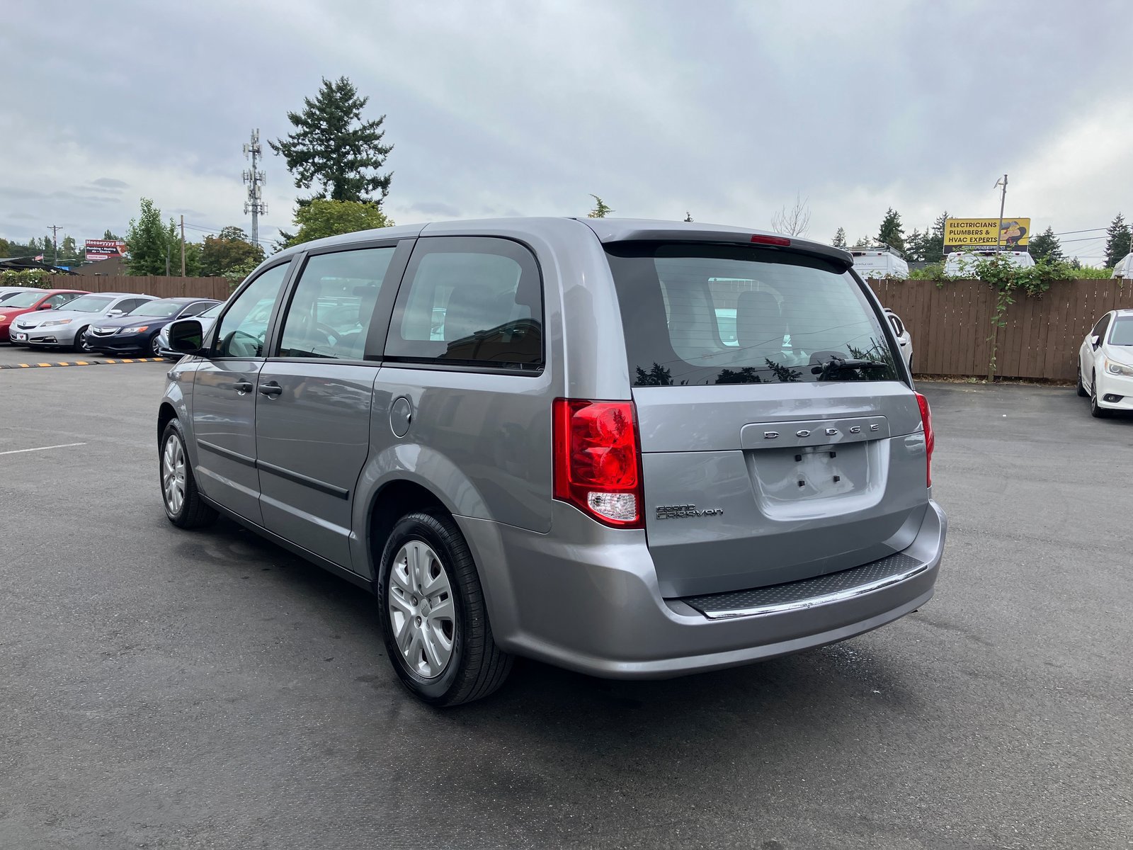 Used 2014 Dodge Grand Caravan American Value Package FWD image 6