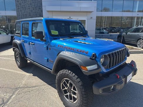 Used 2025 Jeep Wrangler Unlimited Rubicon AWD/4WD image 10