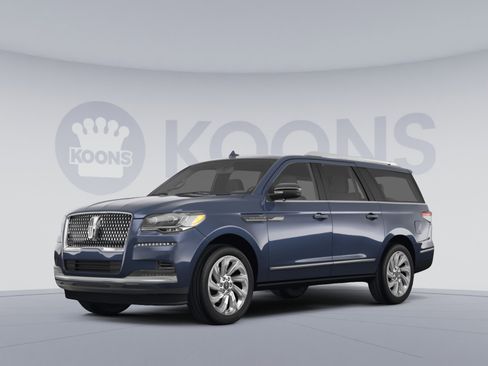 Used 2022 Lincoln Navigator L Reserve AWD/4WD image 1