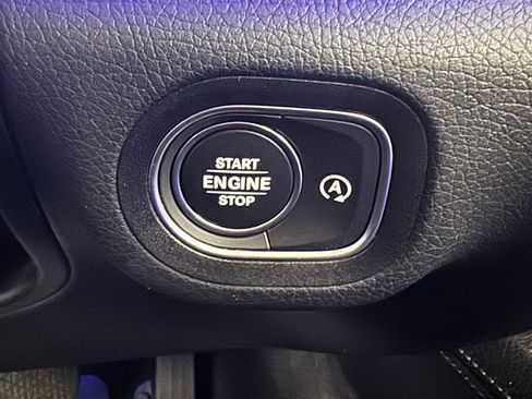 Used 2022 Mercedes-Benz GLE 350 4MATIC image 27