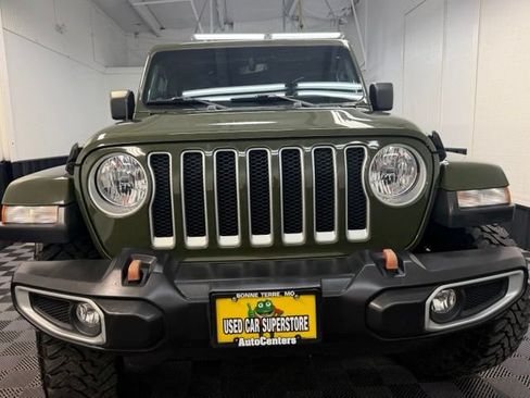 Used 2021 Jeep Wrangler Unlimited Sahara w/ Uconnect 4C Nav & Sound Group AWD/4WD image 2