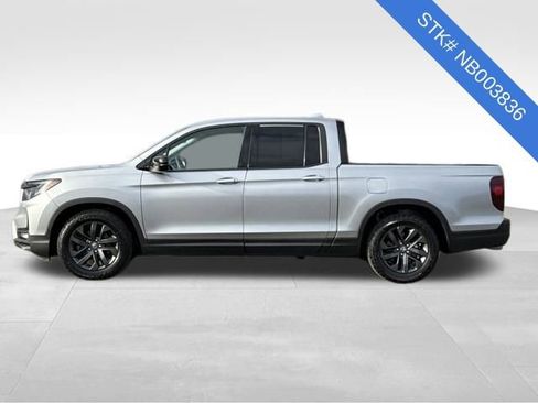 Certified 2022 Honda Ridgeline Sport image 4