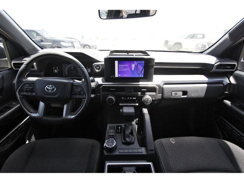 Used 2025 Toyota 4Runner SR5 AWD/4WD image 9