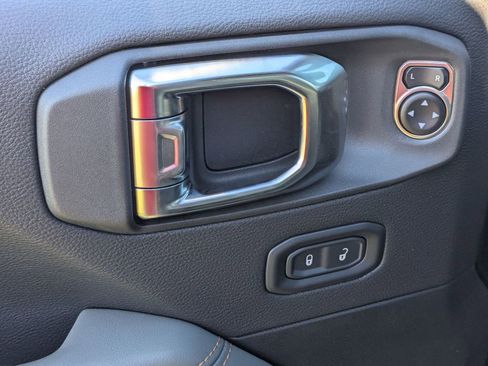 New 2026 Jeep Gladiator Mojave image 11