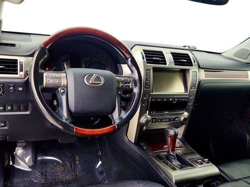 Used 2016 Lexus GX 460 w/ Premium Package AWD/4WD image 12