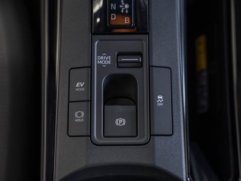 New 2026 Toyota Prius XLE image 24